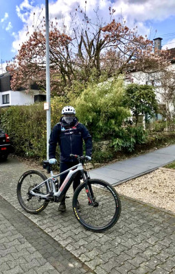 Billede 1 af Michael vedr. Endura - MT500 Wasserdichte Jacke II - Cykeljakke