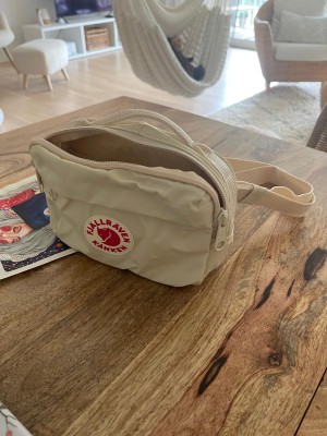 Billede 1 af Corinne vedr. Fjällräven - Kånken Hip Pack - Hoftetaske