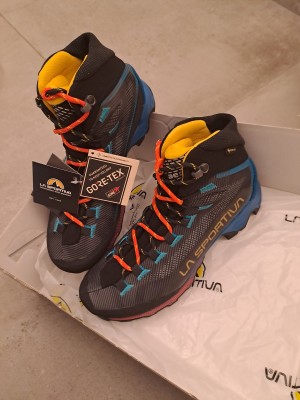 Billede 1 af Arnela vedr. La Sportiva - Aequilibrium Hike GTX - Vandresko