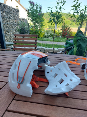 Billede 1 af Dorina vedr. Petzl - Sirocco Helmet - Klatrehjelm