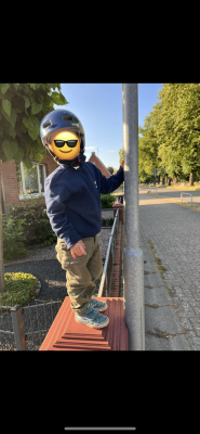 Billede 1 af Christoph vedr. Uvex - Kid's Hlmt 4 - Cykelhjelm